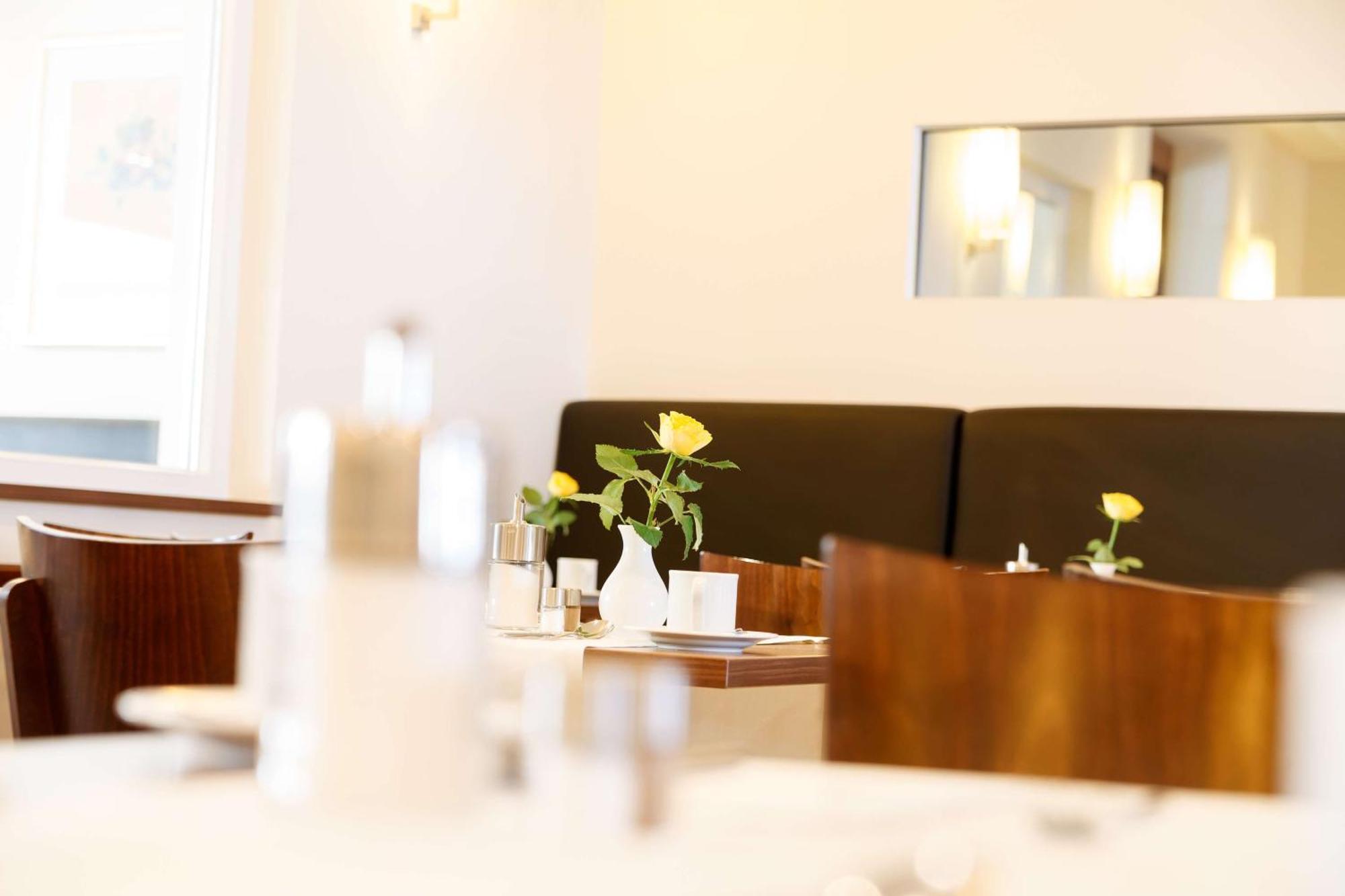 Best Western Hotel Nuernberg City West Exterior photo