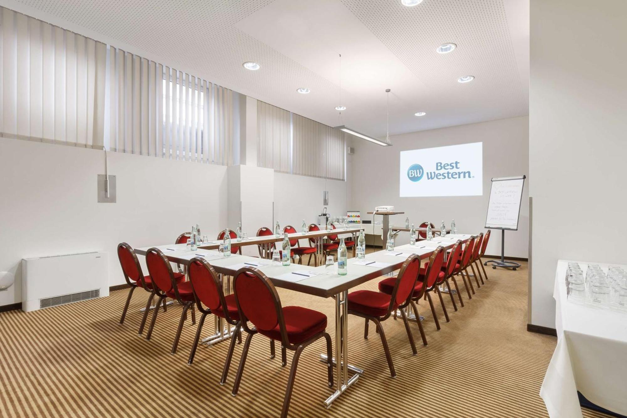 Best Western Hotel Nuernberg City West Exterior photo